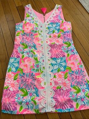 Lilly Pulitzer Pink, Blue & Green Floral Dress with shorts under size 6 EUC